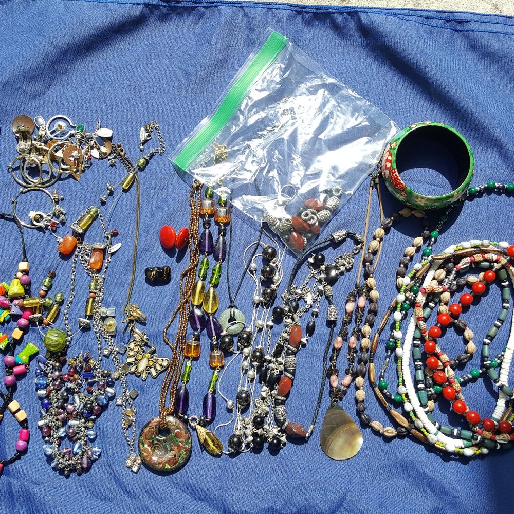 LOT Costume Jewelry Necklace Earrings Bracelet Pin